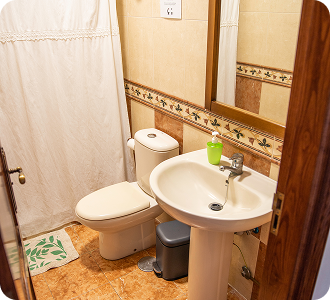 BAN╠âO MASCULINO 1